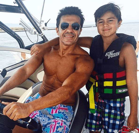 Durante una reciente entrevista para el programa ‘De Primera Mano’, el actor conocido como ‘El Vítor’ habló de la reacción de su hijo al enterarse que tendrá una hermanita. 
<br>