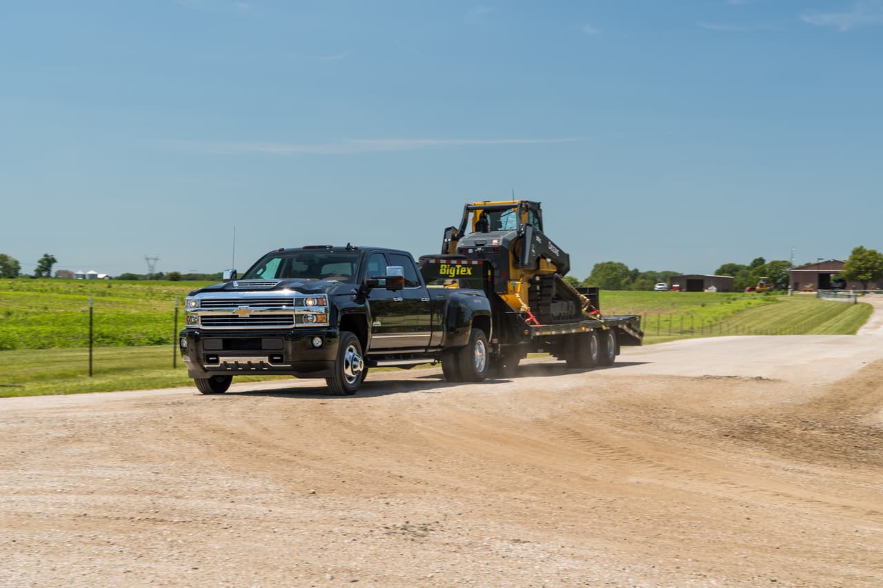 Las versiones disponibles para la Silverado 3500HD 2017 son: Work Truck (W); LT; LTZ y High Country.