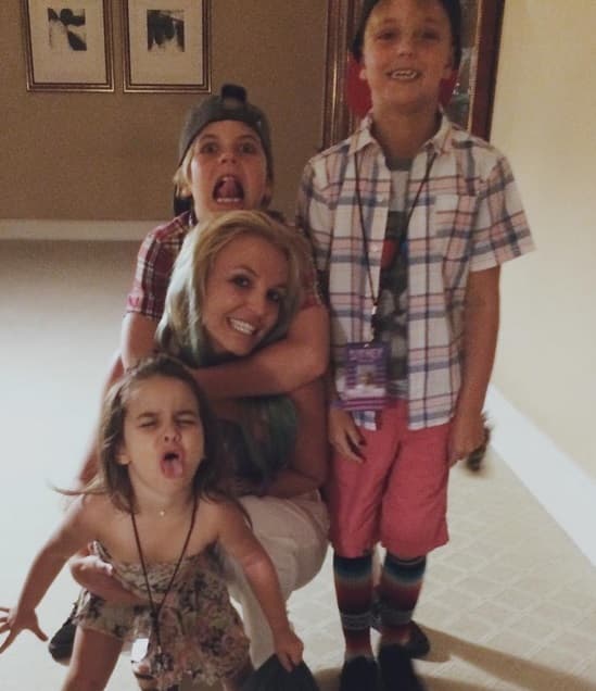 Pero Britney no se quedó atrás, estos días la ha pasado súper bien con sus adorados hijos.