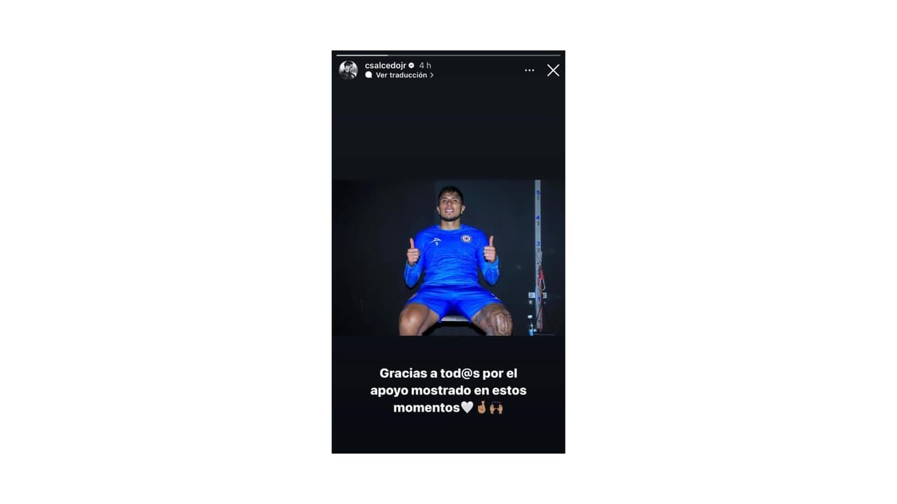 El jugador Carlos Salcedo se pronunció en sus redes ante la polémica.