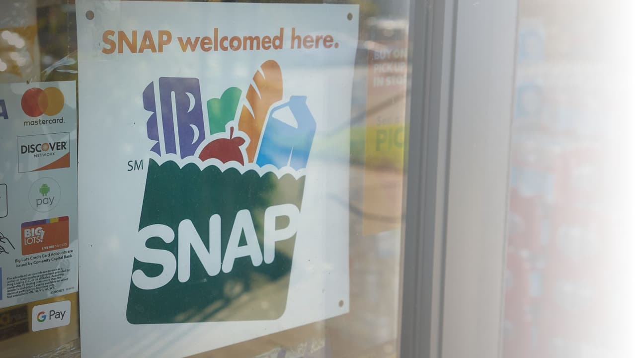 Cierre federal pone en riesgo los pagos de SNAP para miles en el norte de Texas