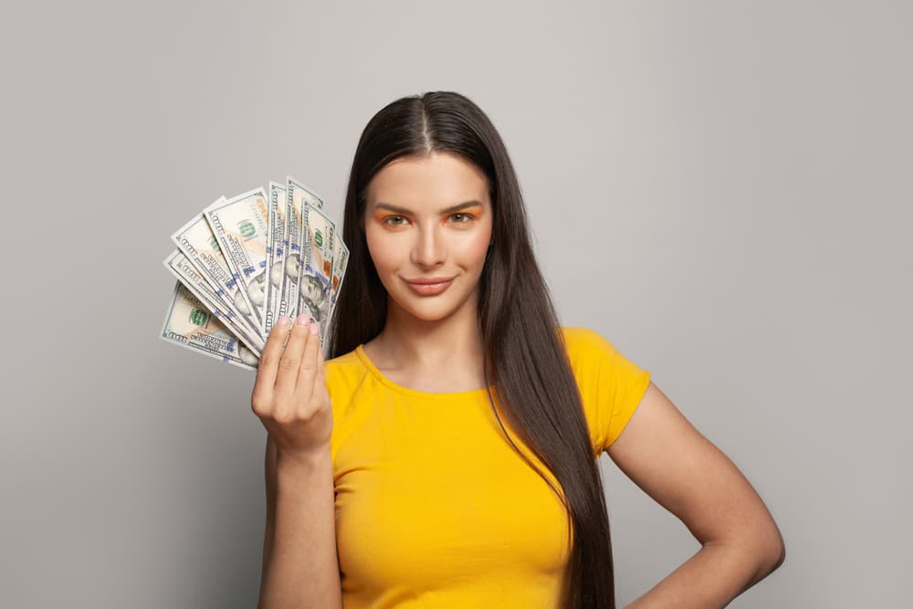 Si estás en una situación económica difícil, ahora hay movimiento bueno a partir del día 18 cuando Mercurio vuelva a estar directo y recibas buena energía, así como el cambio de ciclo a tu signo opuesto.