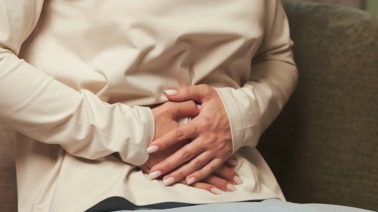 Organización da consejos para detectar cáncer de ovario e identificar síntomas