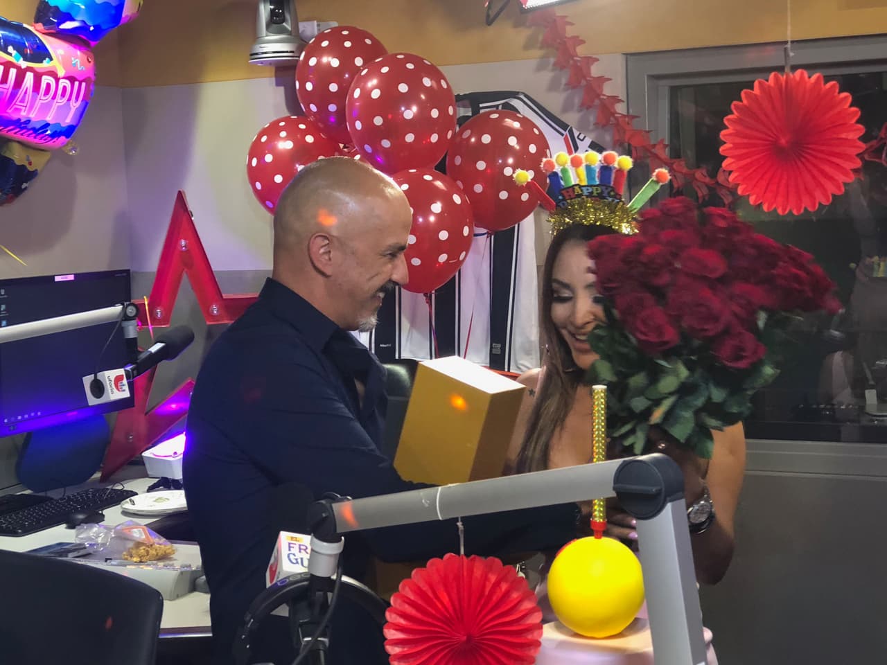 El día comenzó con una visita inesperada de su esposo.