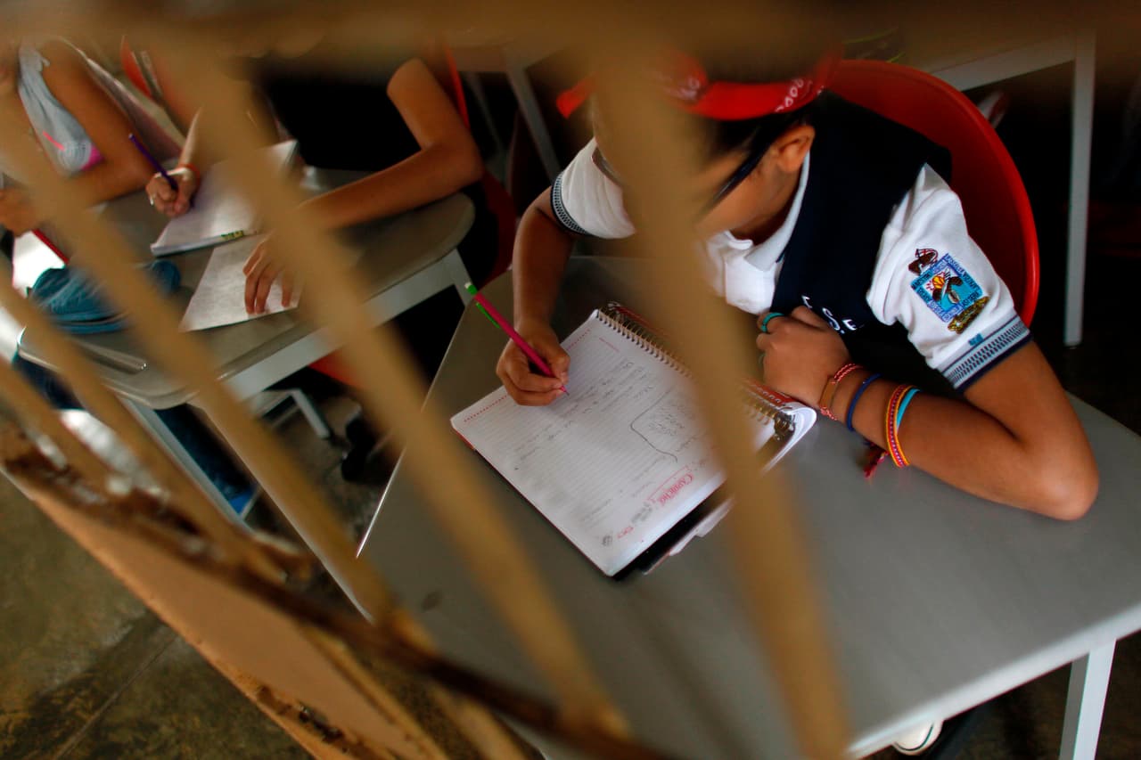 Tras el huracán llega la privatización: el gobierno de Puerto Rico le da una estocada a la educación