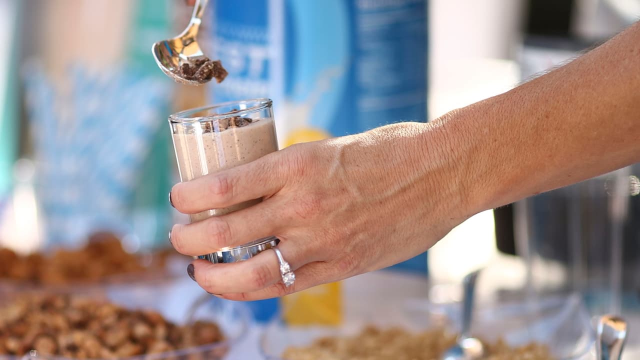 Deportistas de Sacramento están preocupados por altos niveles de plomo en proteínas en polvo