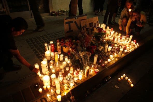 Con las velas formaron una corazón.