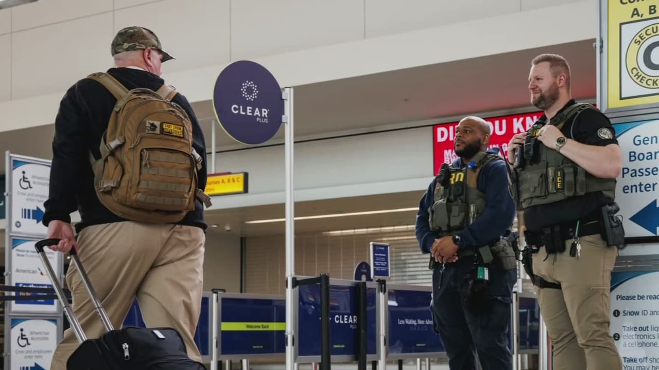 Detenciones de ICE en aeropuertos: ¿Quiénes pueden ser arrestados y cómo se realizan los operativos?