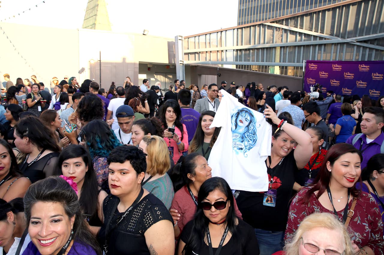 Ya pasaron 21 años de la muerte de Selena, pero sus fans no la olvidan.