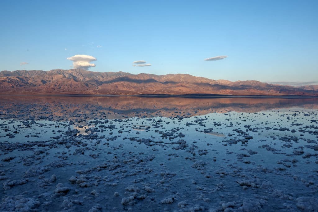Lagos efímeros en el parque nacional Death Valley