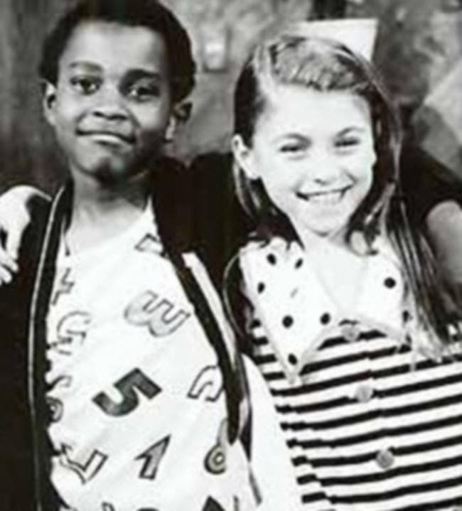 María Joaquina (Ludwika Paleta) siempre le hacía el feo y lo maltrataba.