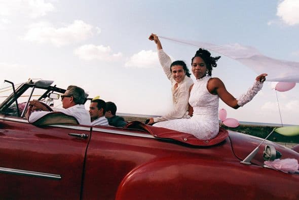 Desde 1959 hasta el 2013, solo los que obtenían el permiso del gobierno podían adquirir un vehículo nuevo, un privilegio otorgado principalmente a los altos funcionarios, los mejores atletas y a los artistas.