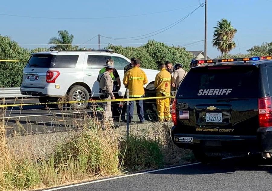 Muere paracaidista tras aterrizar por accidente en medio de carretera al norte de California