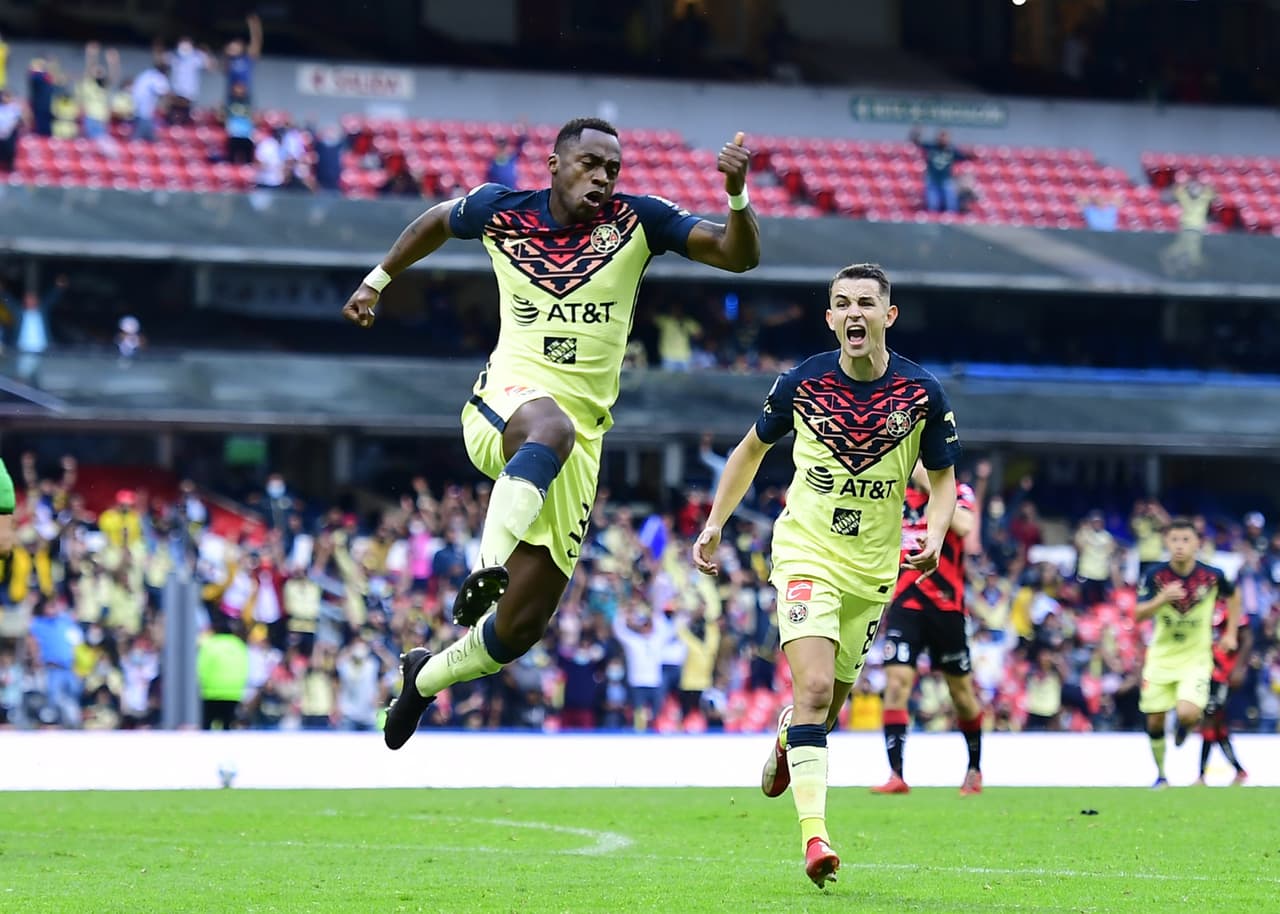 Renato Ibarra tuvo una reaparición de ensueño marcando gol