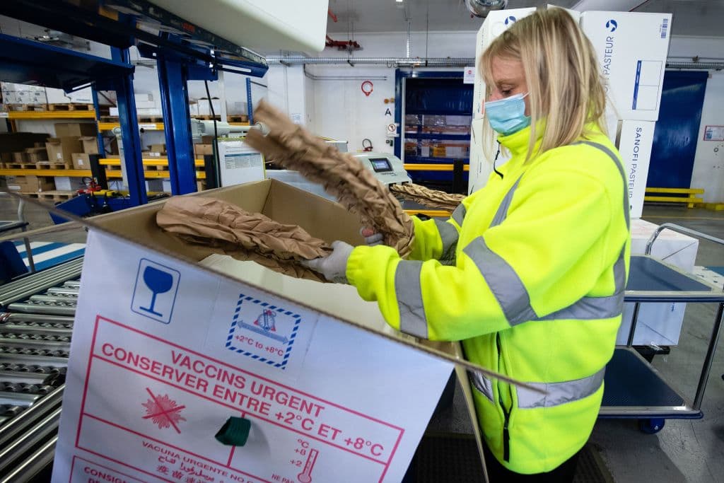 Pero también reconoció que distribuir la vacuna COVID-19 junto con su administración es un
<b> esfuerzo hercúleo.</b>
<br> 
<br>