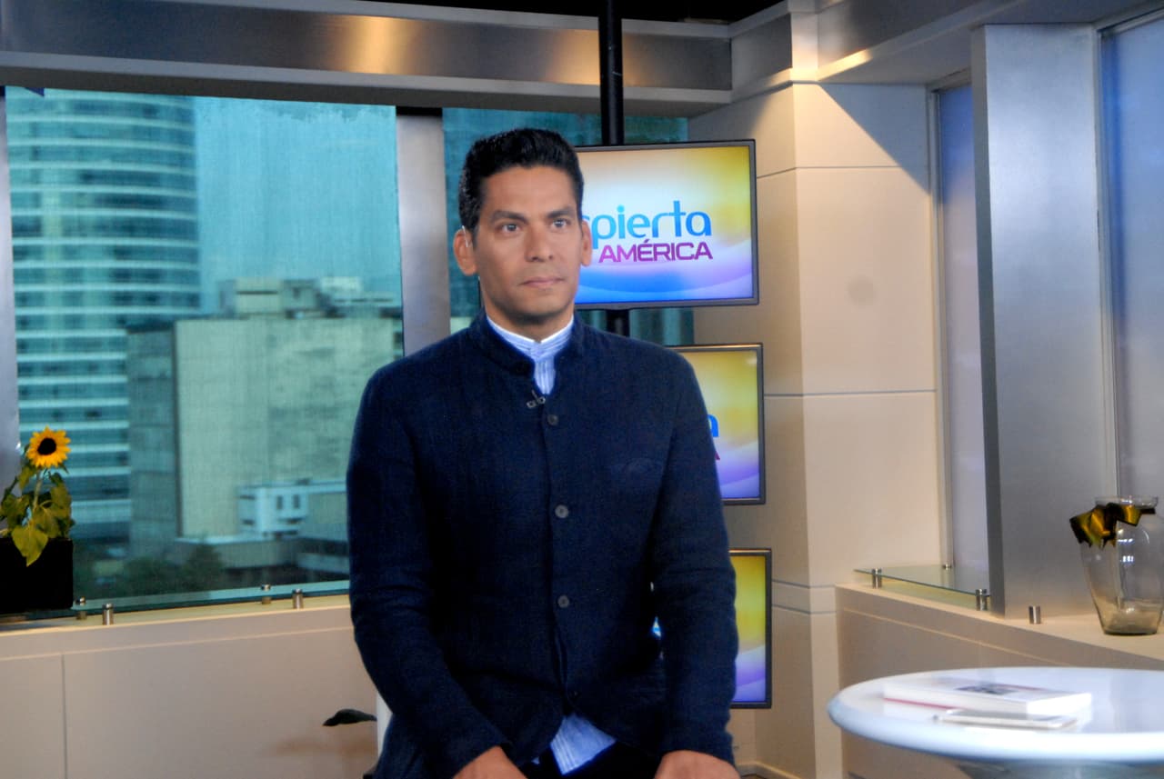 Es difícil ignorar los insultos pero Ismael Cala nos dió algunas estrategias para no perder el control.