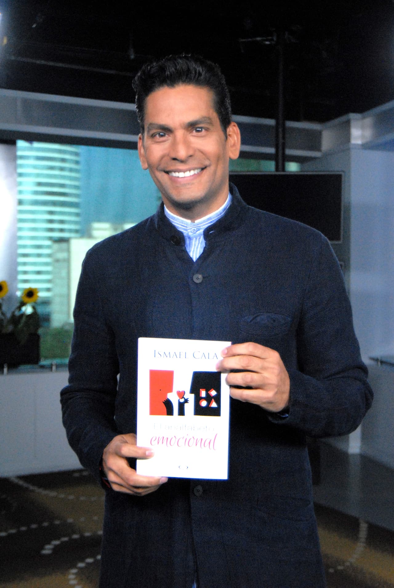 El reconocido periodista y escritor es dueño de una filosofía de vida apasionante.