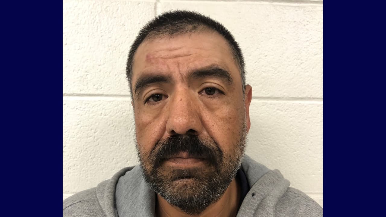 Agentes de la Patrulla Fronteriza asignados a la estación Blythe arrestaron a un delincuente convicto el martes 30 de noviembre, durante la parada de un vehículo. Guadalupe Salamanca-Sedano, ciudadano mexicano de 46 años, fue condenada en California en 2000 y 2010 por posesión de narcóticos.