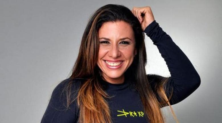 Despiden a la comediante de las 4 pastas de dientes