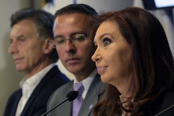 En tanto, hay algunos economistas que consideran que la mayor cesación de pagos ha sido la de Argentina en 2001, por unos 95,000 millones de dólares.