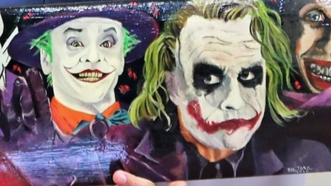 Rodríguez, quien es patinador, visita los parques de patinaje en 
<b>busca de jóvenes que puedan necesitar nuevas patinetas y les proporciona nuevas tablas y/o equipos de seguridad.</b>