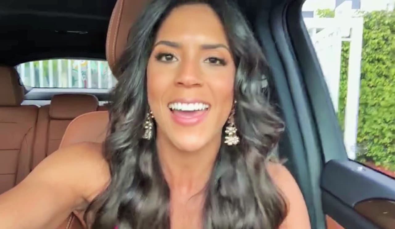 La conductora latina compartió con sus millones de seguidores en Facebook un video en donde les cuenta que se encuentra nerviosa por el siguiente paso en su carrera.
<br>