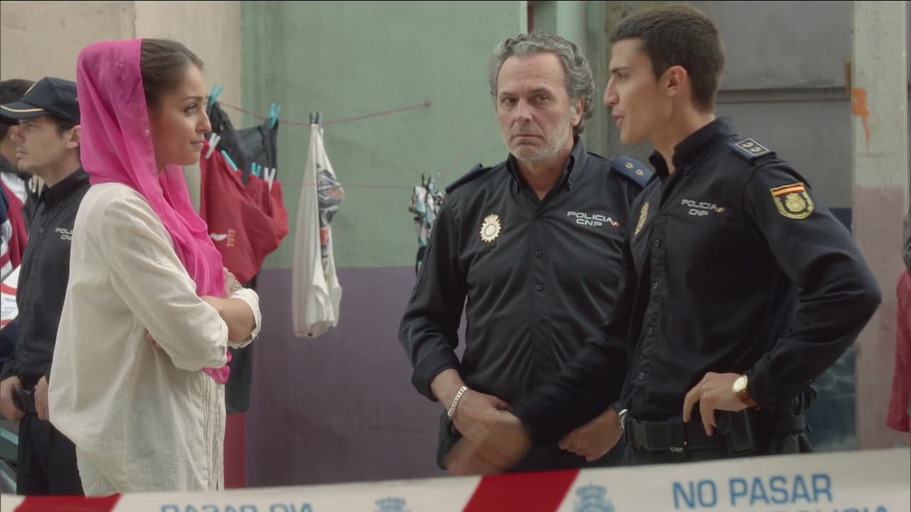 Fátima y su pequeña hermana desean ayudar a la Policía.