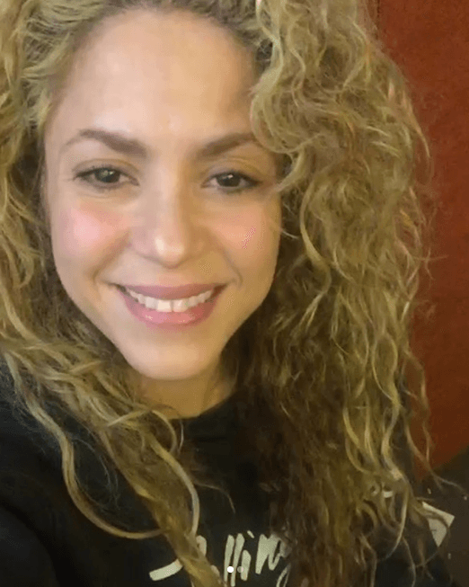 Aunque lejos de los escenarios, Shakira cumplió este 2 de febrero 41 años. 
<br>