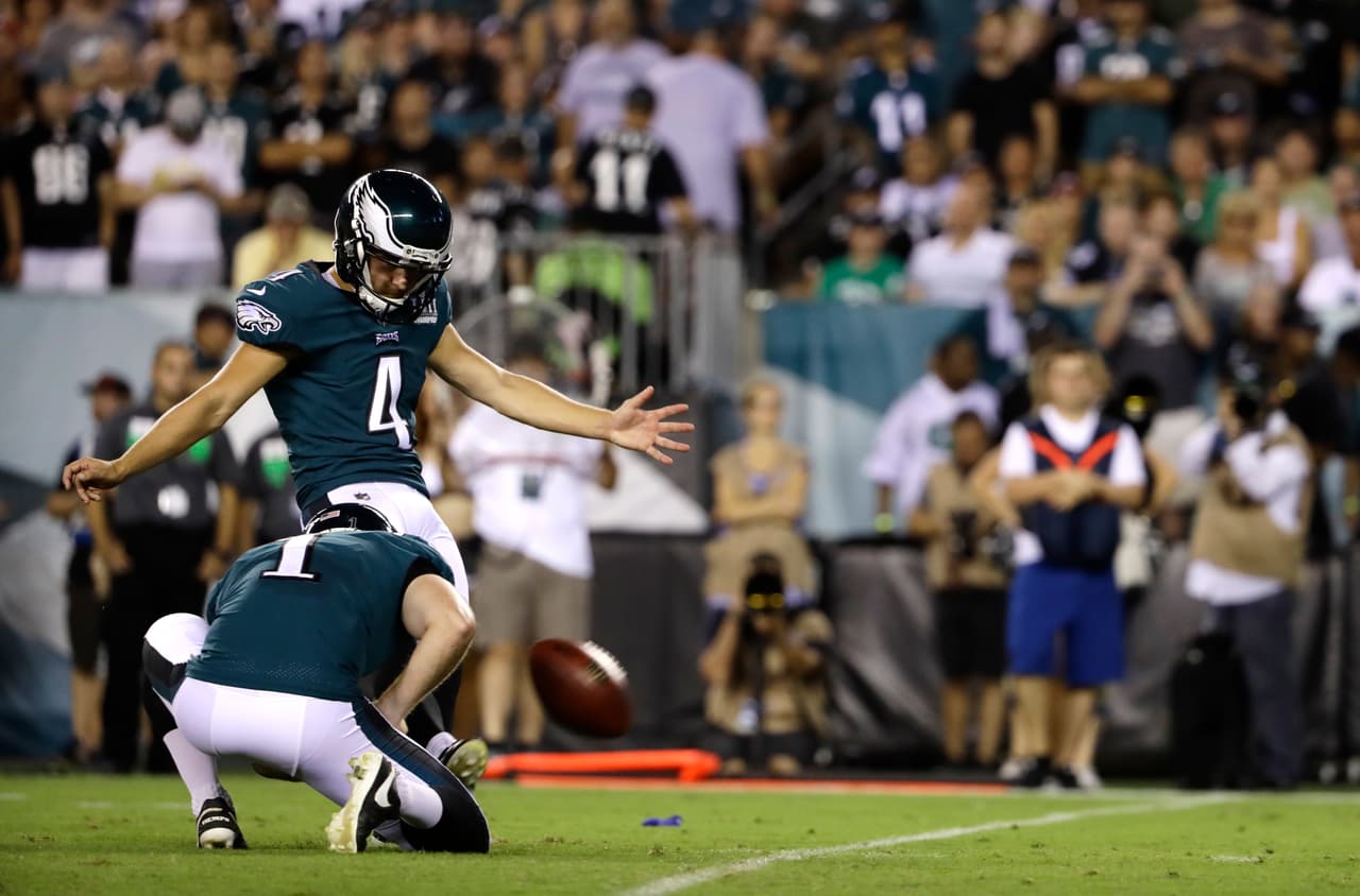 En el segundo cuarto vino la respuesta por parte de Filadelfia, por parte de su pateador Jake Elliott, con un gol de campo de 26 yardas puso el 3-3 en la pizarra.