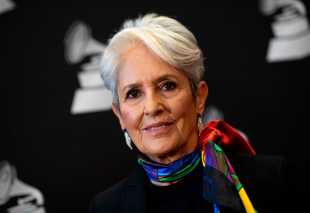 La cantautora Joan Baez indicó que "momentos como estos y reconocimientos así, hacen que valga la pena luchar por lo que uno tanto ama".