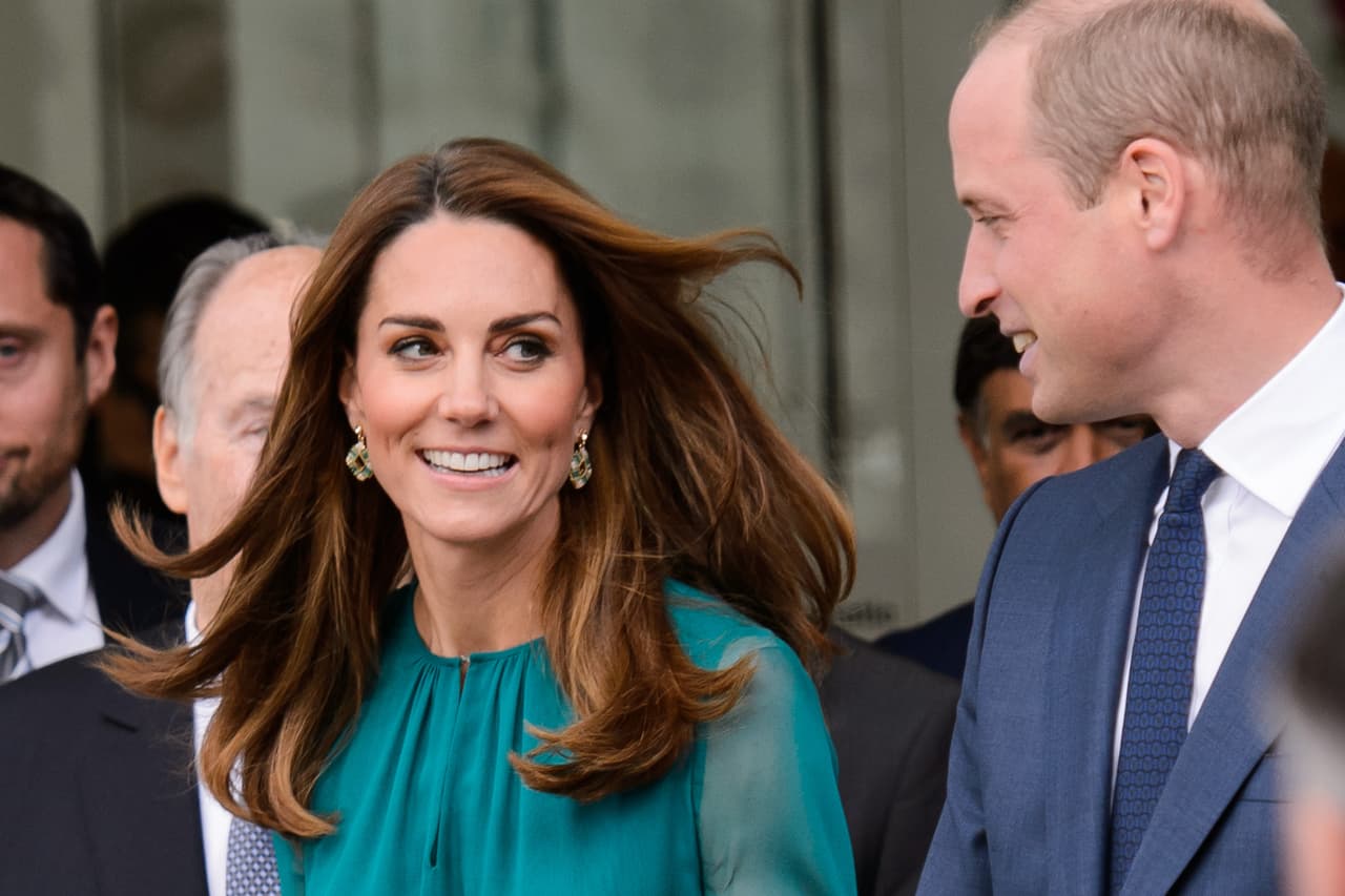 En la reunión ocurrió un momento muy peculiar en el que Kate Middleton, de 37 años, compartió un curioso 
<b><a href="https://www.univision.com/famosos/charlotte-saco-la-lengua-y-george-ha-hecho-berrinches-los-momentos-simpaticos-de-los-hijos-de-william-y-kate-fotos" target="_blank">secreto sobre su hija </a></b>Charlotte, de 4.