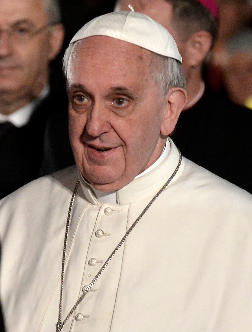 “Cuando habla el papa, solo lo escucha gente de su religión”, afirmó Simmons.