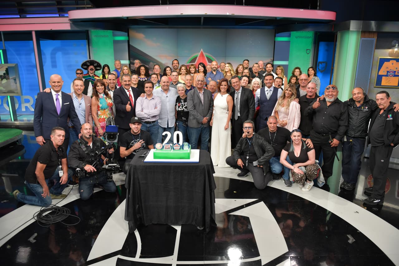 República Deportiva cumple 20 años de alegría e información y así los vivimos este domingo.