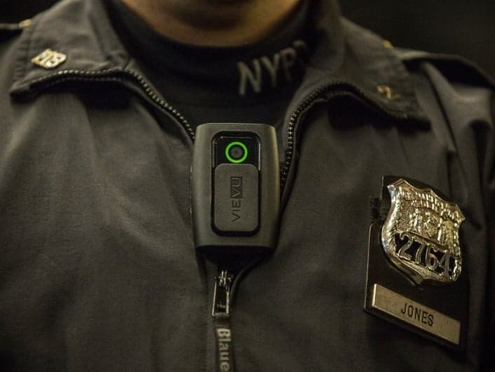 La Policía de NYC tendrá que revelar videos y audios de interacciones con civiles