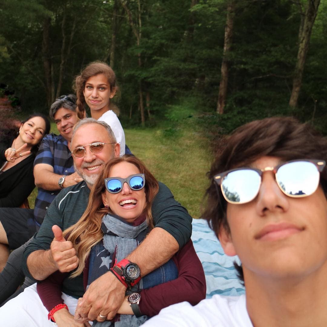 Lili Estefan viajó al campo para descansar en la naturalez.