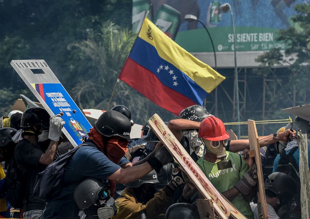 Venezuela vive su "primera rebelión popular del siglo XXI"