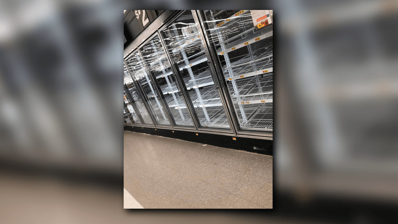 El impacto que ha generado la propagación del coronavirus en el estado, compradores abarrotaron los supermercados en varios condados del estado. Anaqueles de algunos productos lucen vacios en