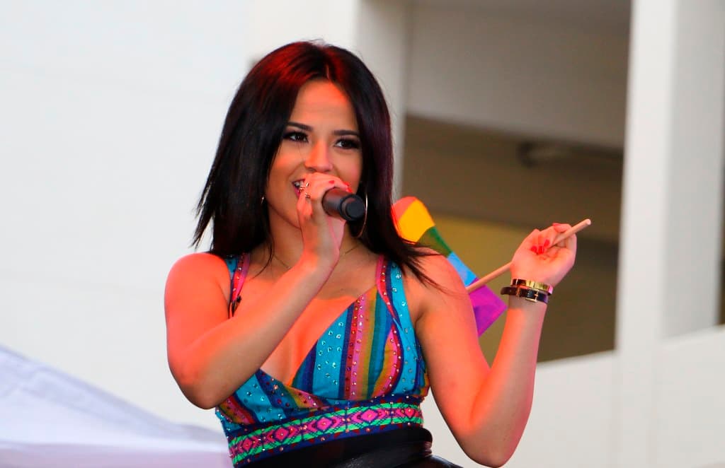 Becky G también dio un toque pop a esta celebración.