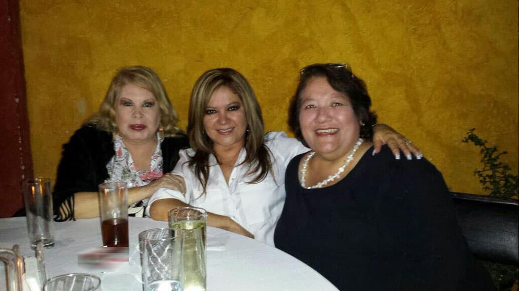 Aunque no se sabe mucho de su vida desde que se alejó de los reflectores, se dice que vive en Miami.