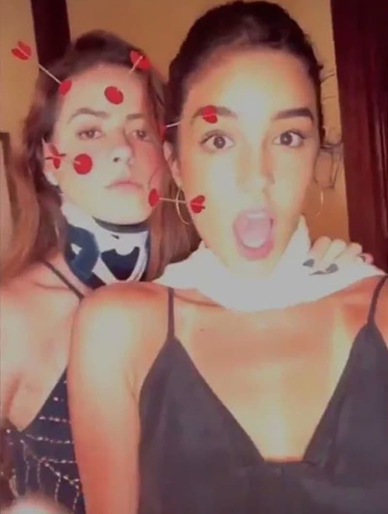 Es común que ambas compartan fotografías donde aparecen juntas en sus redes sociales, así como también intercambian mensajes.
<br>