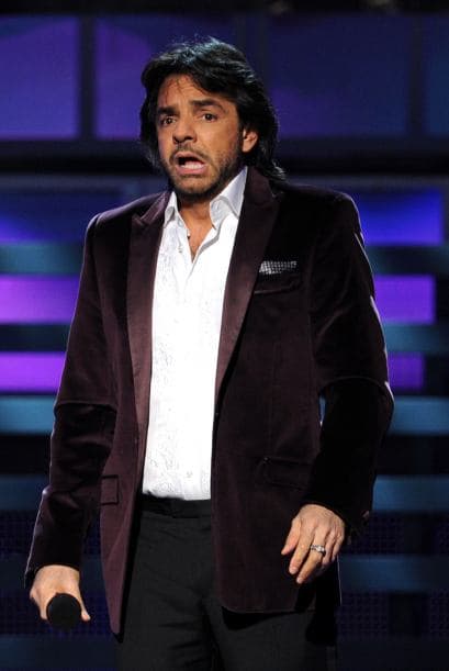 En una visita al foro de 'Sale el sol', Pérez dejó correr desde su celular el mensaje que le mandó Derbez para expresarle el pésame y compartir reflexiones muy personales que le han dejado este triste suceso. 
<br>