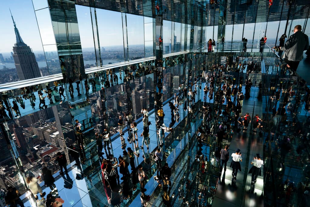 Plataformas de observatorio
<br>Desde ‘The Top of the Rock’ hasta el Empire State Building o Summit One. Una tarde contemplando las vistas de la ciudad no es una mala manera de pasar el Día de las Madres. Además, muchos de estos tienen una reserva Starbucks cerca para disfrutar de un café.
<br>