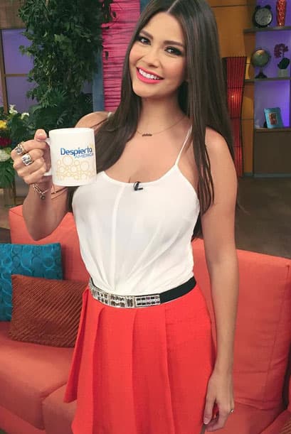 A pesar de su apretada agenda, su pequeña es prioridad, por lo que trata de llevar horarios muy bien organizados para que no le falte nada.