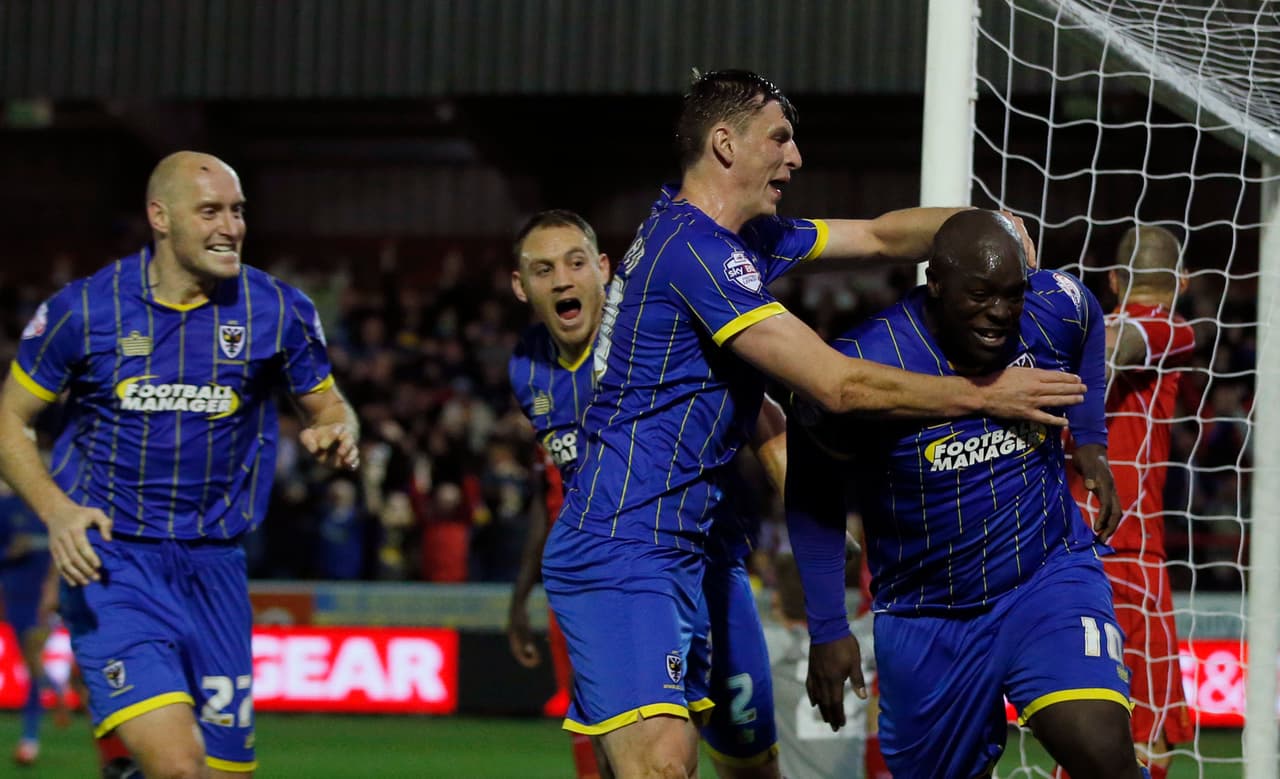 Futbolista más pesado de la historia – El futbolista británico William “Fatty” Foulke con su gran altura de 2,01 metros registró el mayor peso en la historia con unos sorprendentes 150kg.