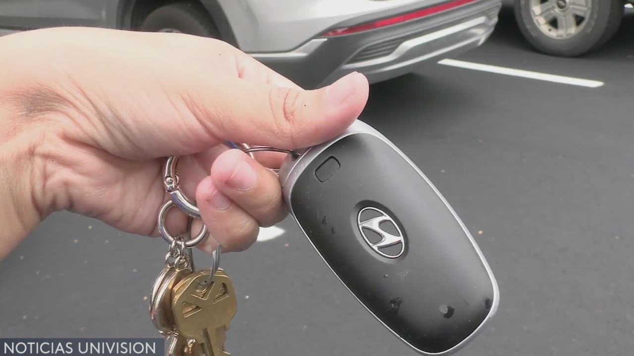 Alerta por reto viral que enseña a encender autos Kia y Hyundai sin necesidad de una llave