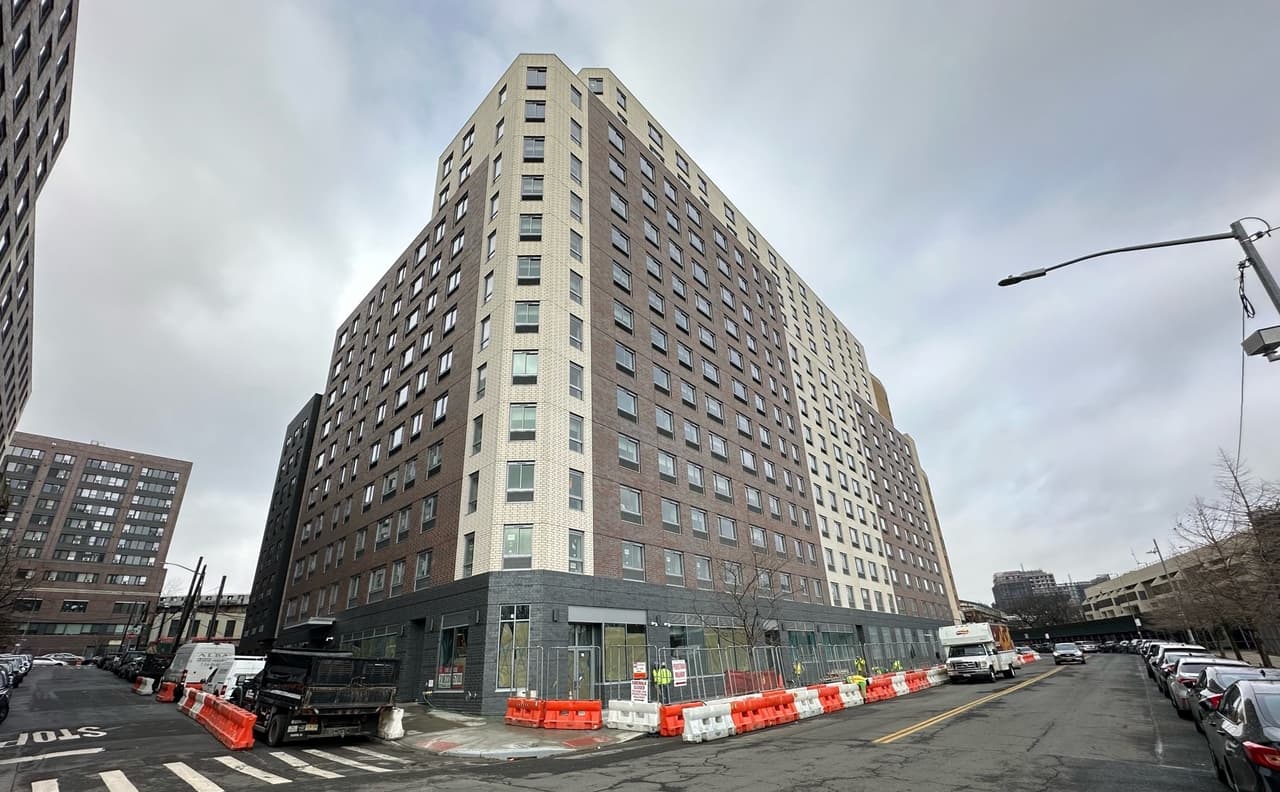 Abren lotería de vivienda para 156 apartamentos en el Bronx; hay rentas desde 400 dólares