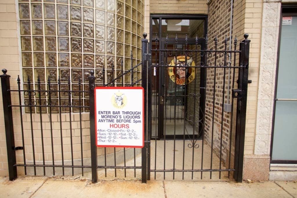 Osito's Tap en La Villita