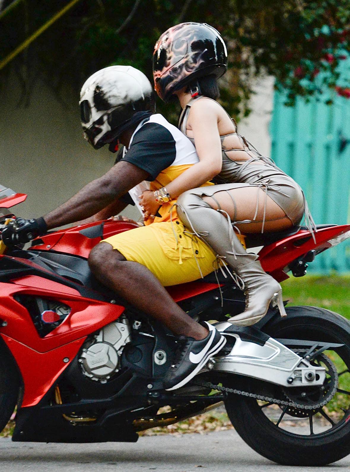 A 'RiRi' le fascina la acción y esta vez parece ser que llegará al extremo.