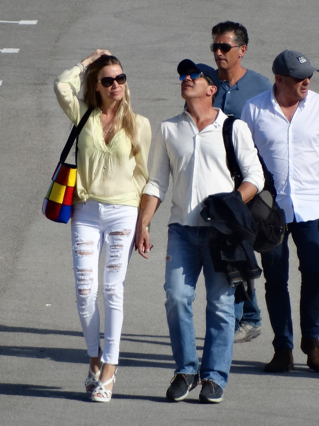 Nicole estuvo de lo más feliz con su guapo novio.