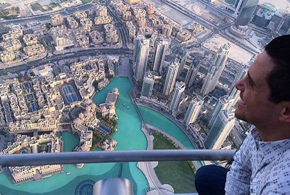 'La depresión mira hacia abajo...pero la fe mira hacia enfrente y ¡hacia arriba!', Alejandro nos comparte este lindo pensamiento.